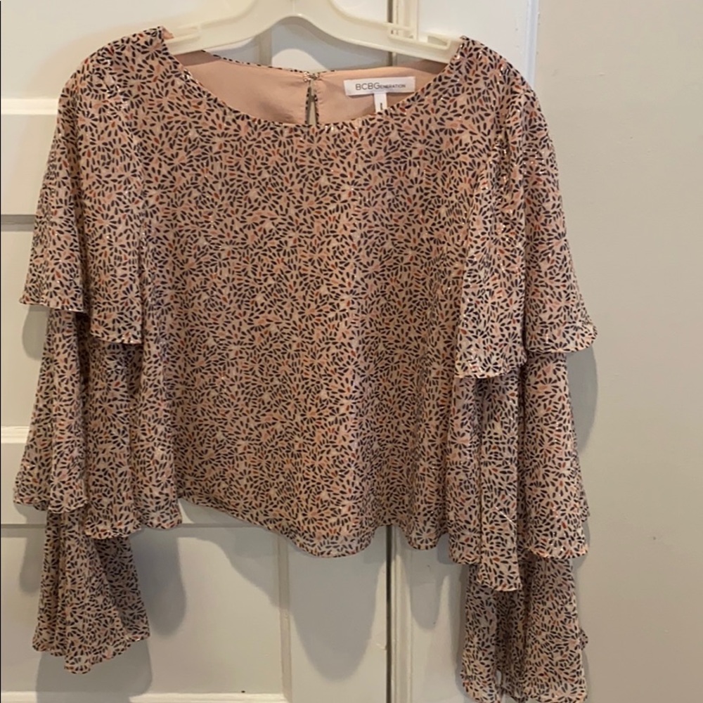 BCBGeneration floral print bell sleeve top, S